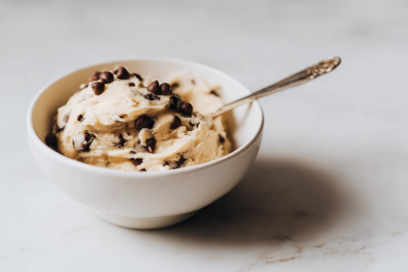 Greek Yogurt Cookie Dough Recipe (High Protein & No-Bake Treat)