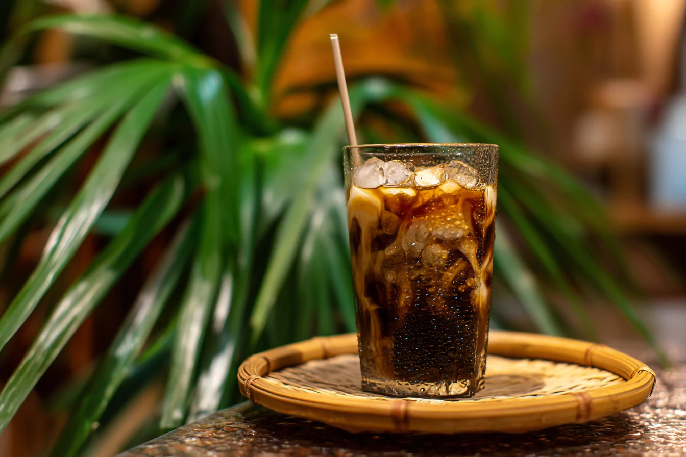 iced-coffee-vietnam-serving Served glass of Iced Coffee Vietnam