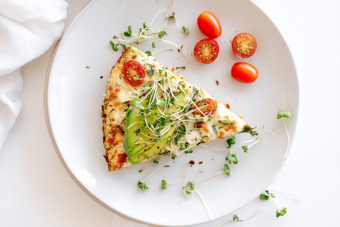 keto-pizza-crust-nutritional-benefits nutritional benefits of keto cottage cheese egg pizza crust